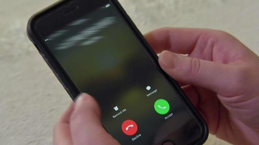 Scammers_Can_Spoof_Your_Own_Phone_Number