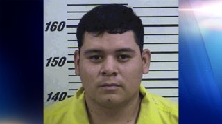 Ex policía de Isleta Pueblo detenido