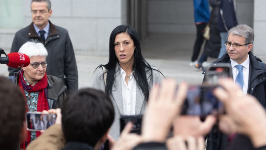 MADRID, SPAIN – JANUARY 02: Footballer Jenni Hermoso (c), makes a statement on her way out of her testimony at the Audiencia Nacional for the ‘Rubiales case’, on 02 January, 2024 in Madrid, Spain. The case against the former president of the Royal Spanish Football Federation (RFEF) Luis Rubiales for alleged crimes of sexual assault and coercion faces its final stretch with the statement before the judge of Jennifer Hermoso. The National Court opened an investigation in 2023 against Rubiales for the kiss he gave to Hermoso during the celebration of the victory in the World Cup in Australia and New Zealand.
 The National Court opened an investigation in 2023 against Rubiales for the kiss he gave to Hermoso during the celebration of the victory in the World Cup in Australia and New Zealand. (Photo By Eduardo Parra/Europa Press via Getty Images)