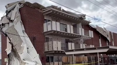 Fuertes vientos dejan un rastro de destrucción en Albuquerque