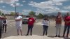 Reaccionan: padres preocupados ante cierre de escuela en Río Rancho