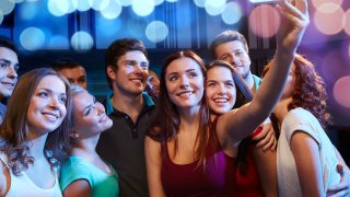 Para más información puedes acceder a: cabq.gov/teen-nights o llamando al 505-764-642.