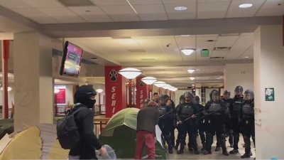 Video: ACLU condena acciones de policías en manifestación en UNM