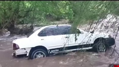 El huracán John toca tierra en México y causa daños en Guerrero y Oaxaca