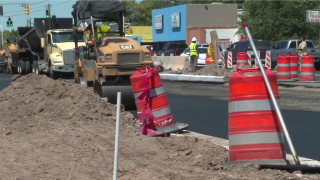 El trabajo en curso incluye la instalación de bordillos y pavimentación, y se espera que las principales partes estén pavimentadas a fines de noviembre. La Fase 3 está en la etapa de estudio.