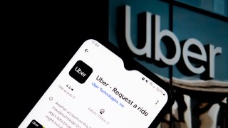 El crédito solo se puede usar para viajes y no para Uber Eats, y el descuento no cubre la propina.