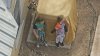 Video de dron capta a agentes de Bernalillo quitándoles a niños un arma cargada