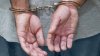 Maestro de secundaria tras las rejas por tener relaciones sexuales con estudiantes