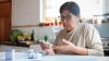 Doctor explica qué es la diabetes y por qué afecta más a hispanos