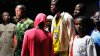 Liberan a 130 niños y personal secuestrados por hombres armados de una escuela en Nigeria